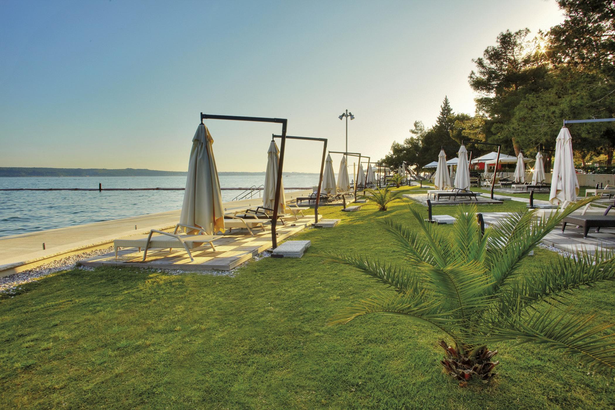 Hotel Slovenija - Terme & Wellness Lifeclass Portorož Eksteriør billede Beach in Nikiti