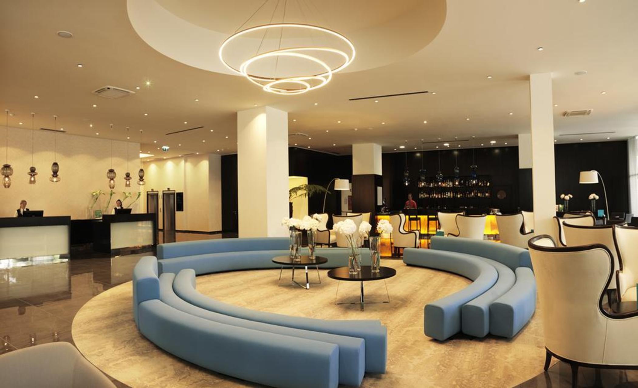 Hotel Slovenija - Terme & Wellness Lifeclass Portorož Eksteriør billede The lobby of the hotel