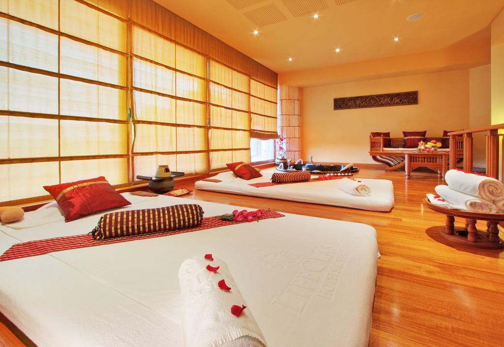 Hotel Slovenija - Terme & Wellness Lifeclass Portorož Faciliteter billede A treatment room at the spa